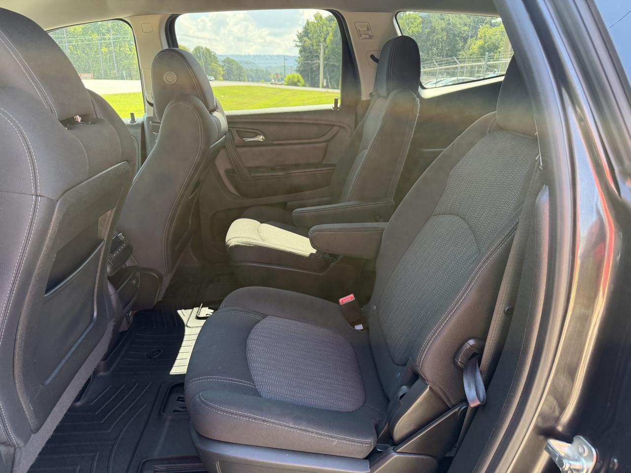 Chevrolet Traverse FWD 4dr LT w/2LT 2015