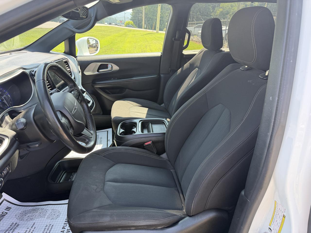 Chrysler Pacifica Touring FWD 2022
