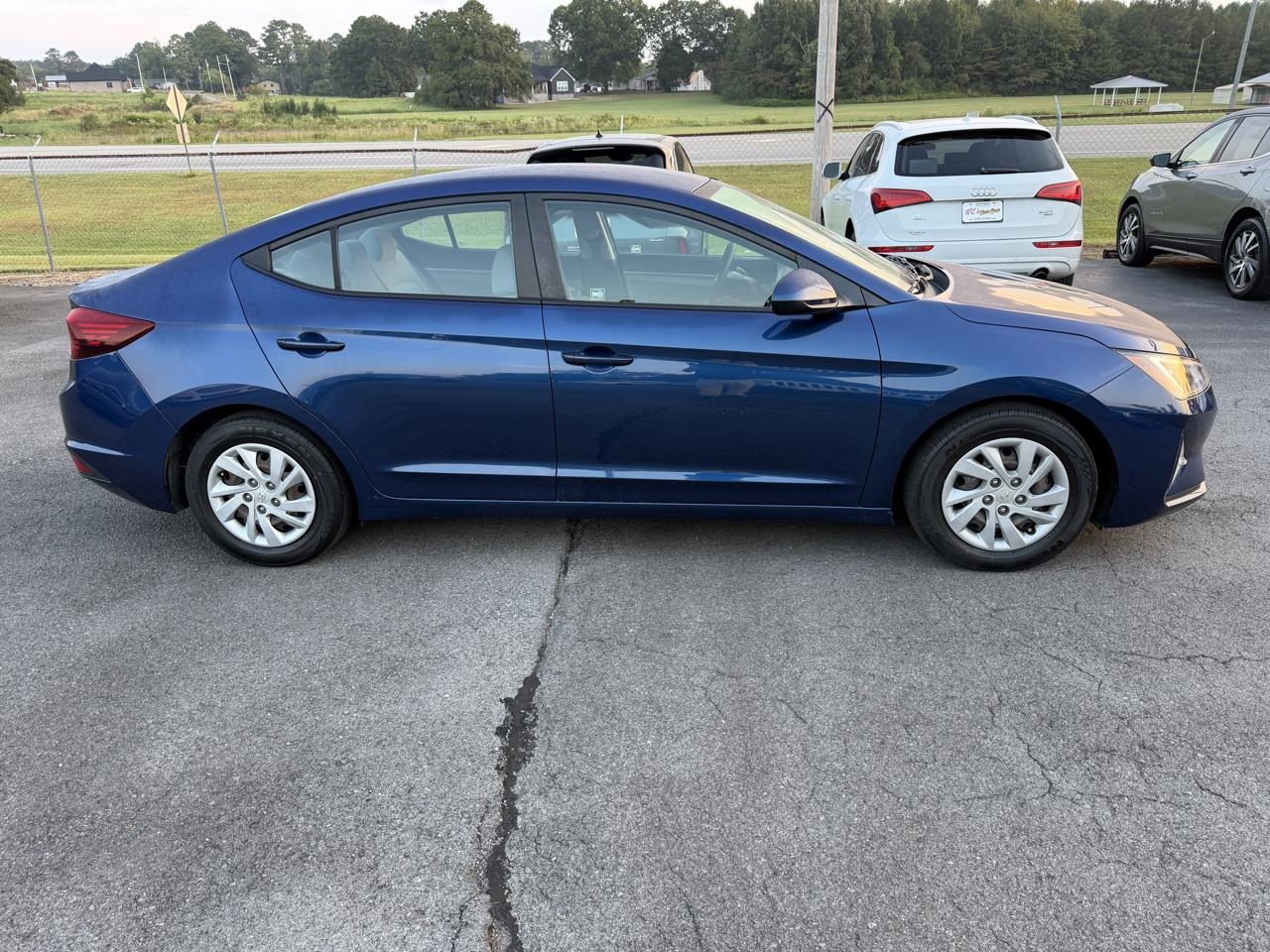 Hyundai Elantra SE IVT 2020