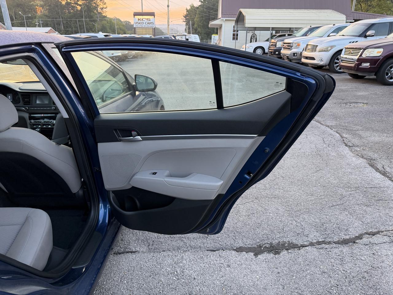 Hyundai Elantra SE IVT 2020