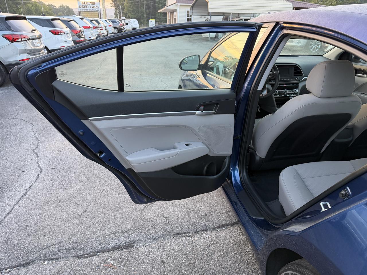 Hyundai Elantra SE IVT 2020