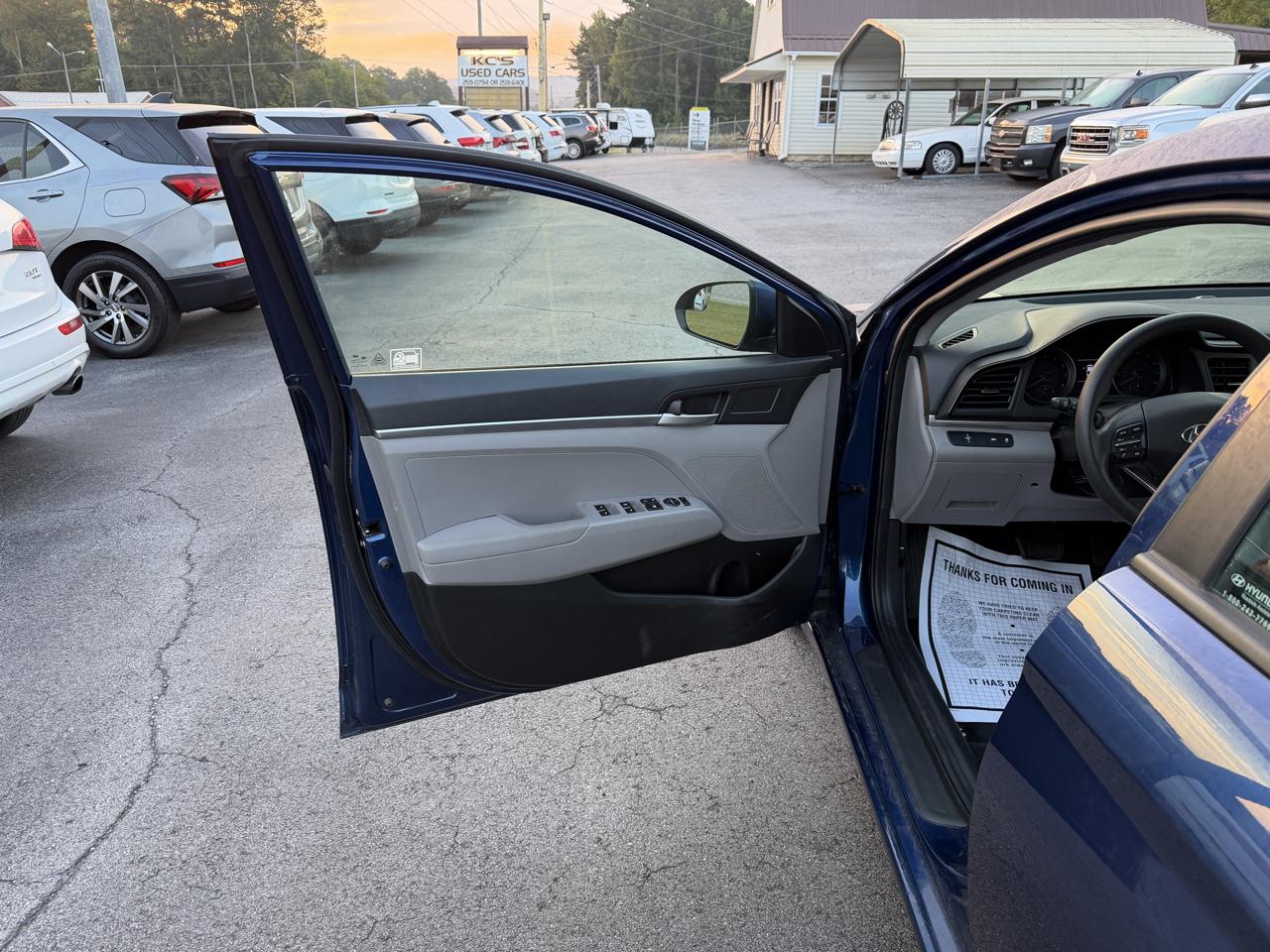 Hyundai Elantra SE IVT 2020
