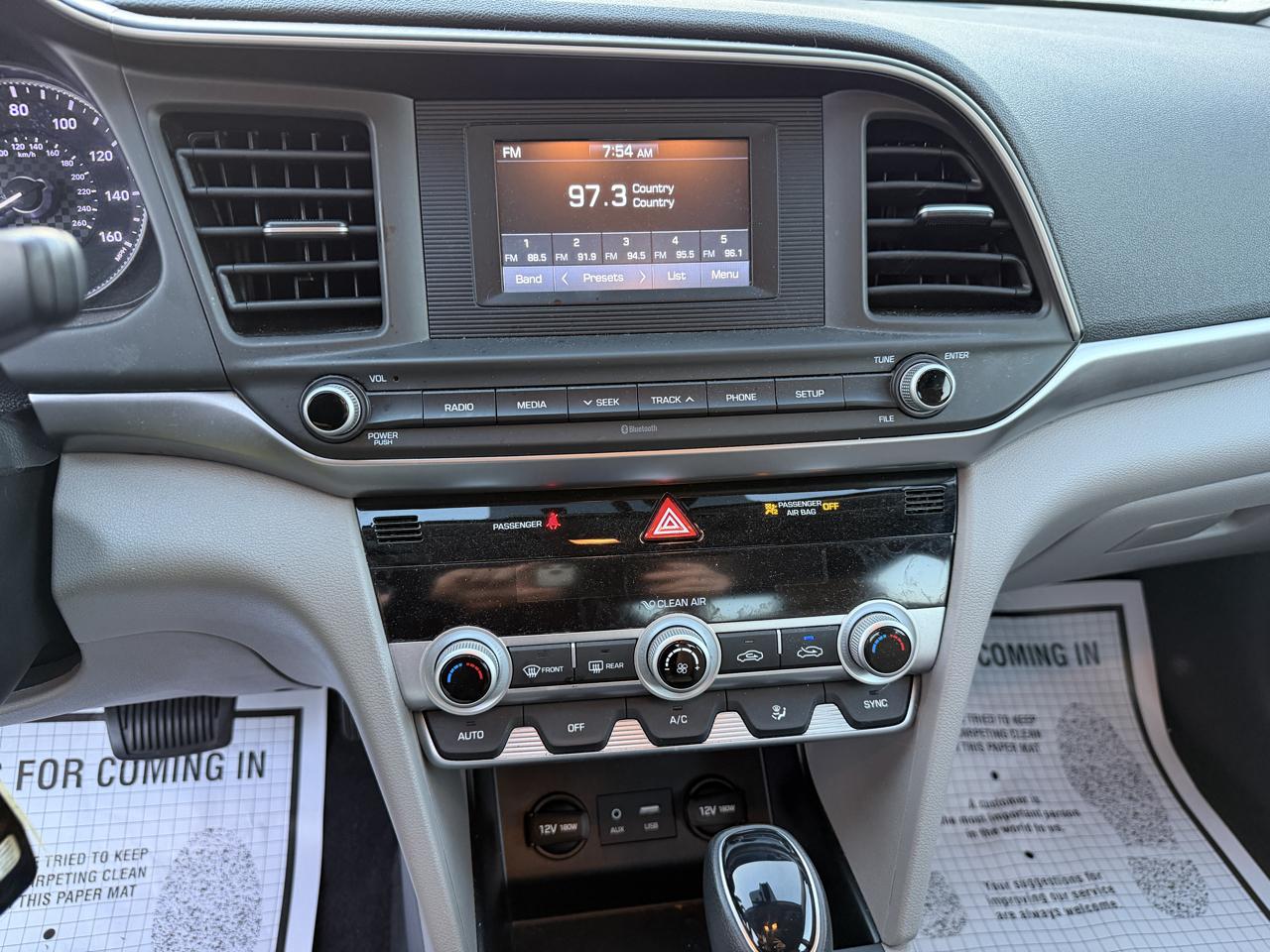 Hyundai Elantra SE IVT 2020
