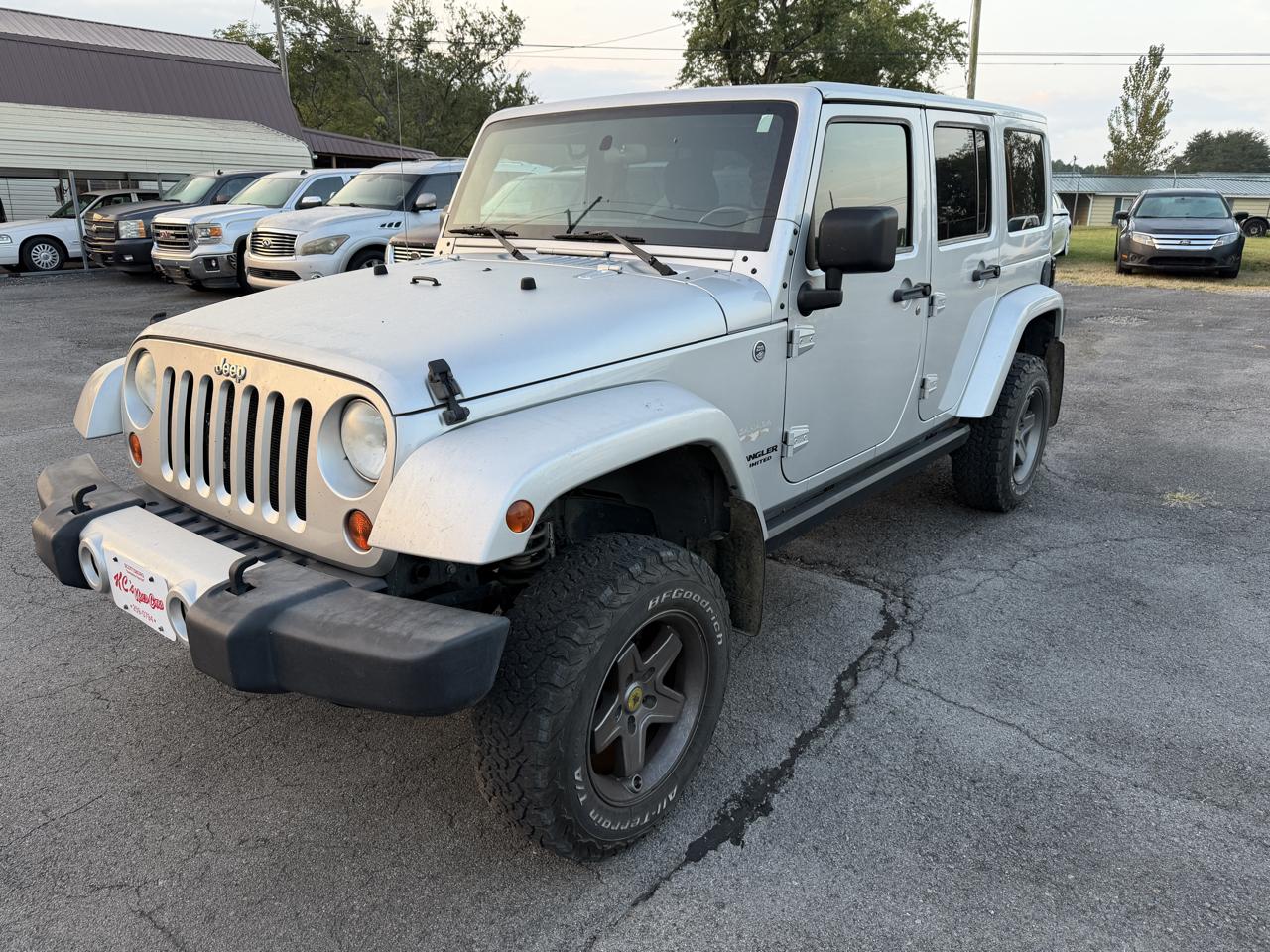 Jeep Wrangler Unlimited 4WD 4dr Sahara 2012