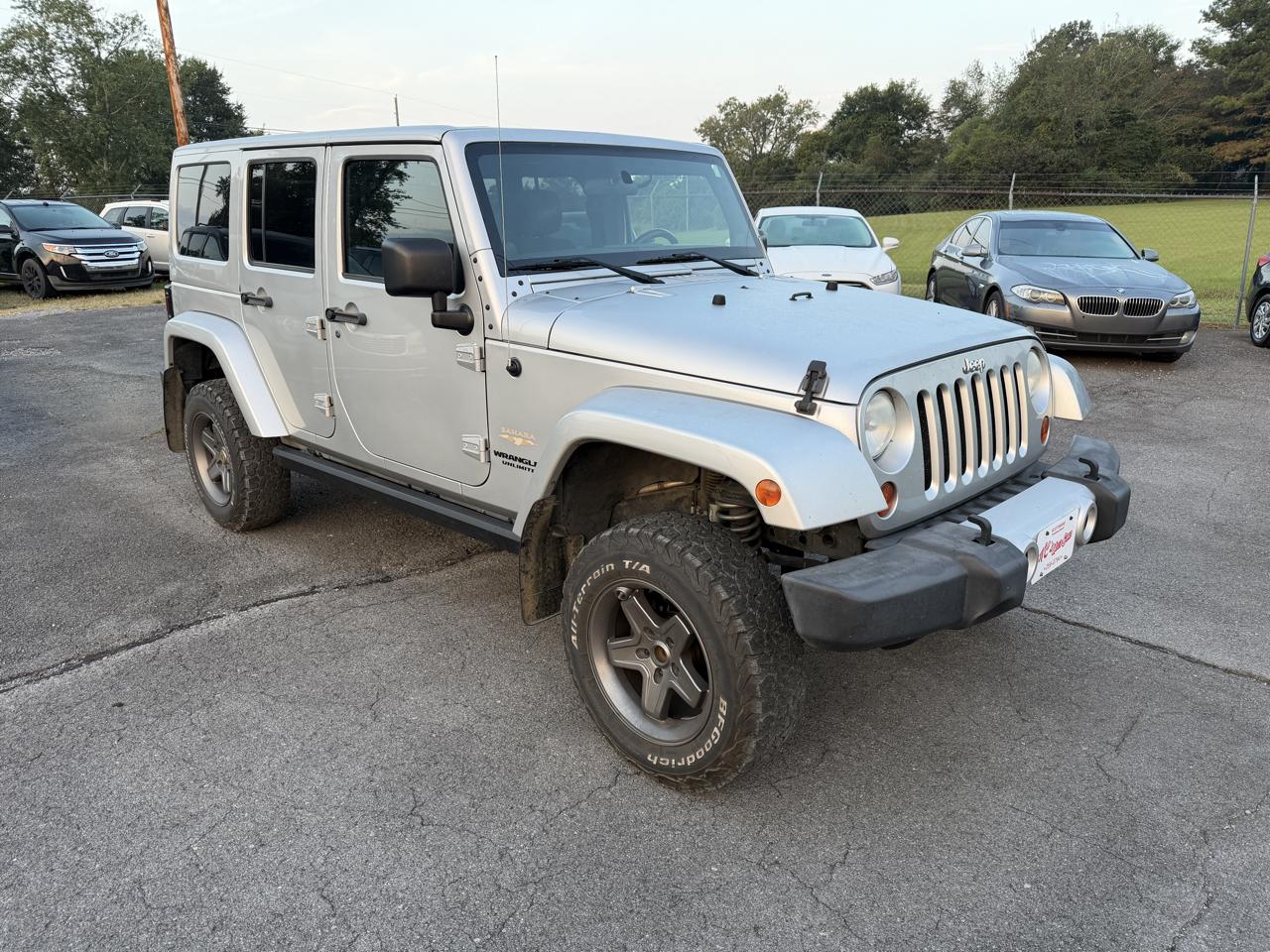 Jeep Wrangler Unlimited 4WD 4dr Sahara 2012
