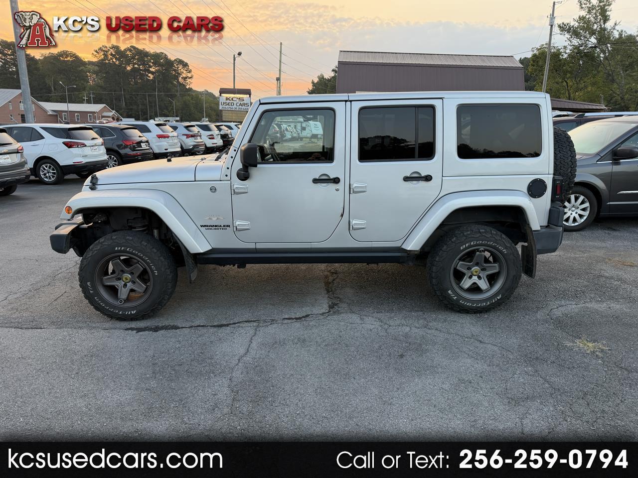 2012 Jeep Wrangler Unlimited 4WD 4dr Sahara