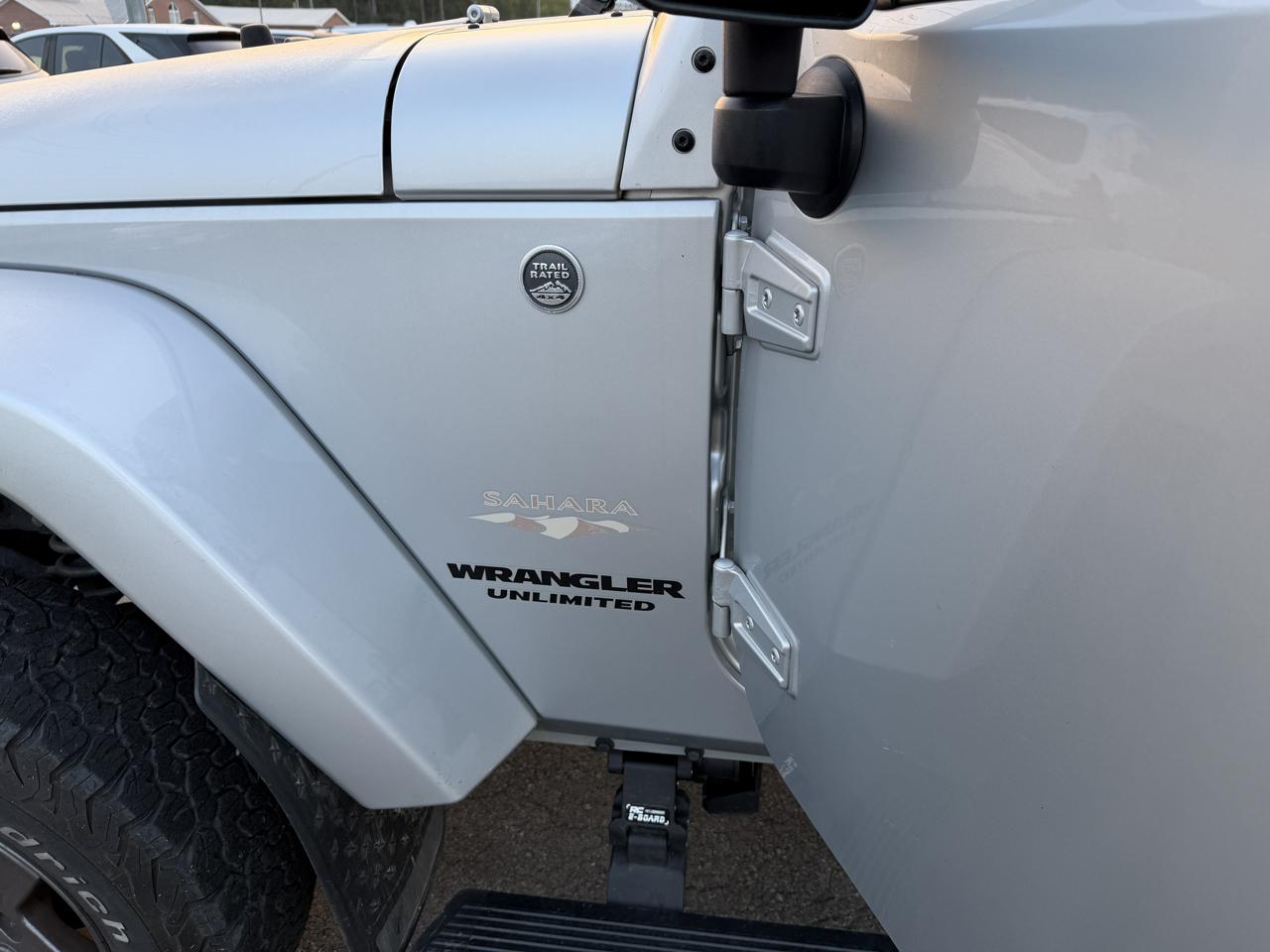Jeep Wrangler Unlimited 4WD 4dr Sahara 2012