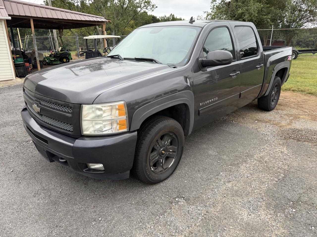 Chevrolet Silverado 1500 4WD Crew Cab 143.5" LT 2010