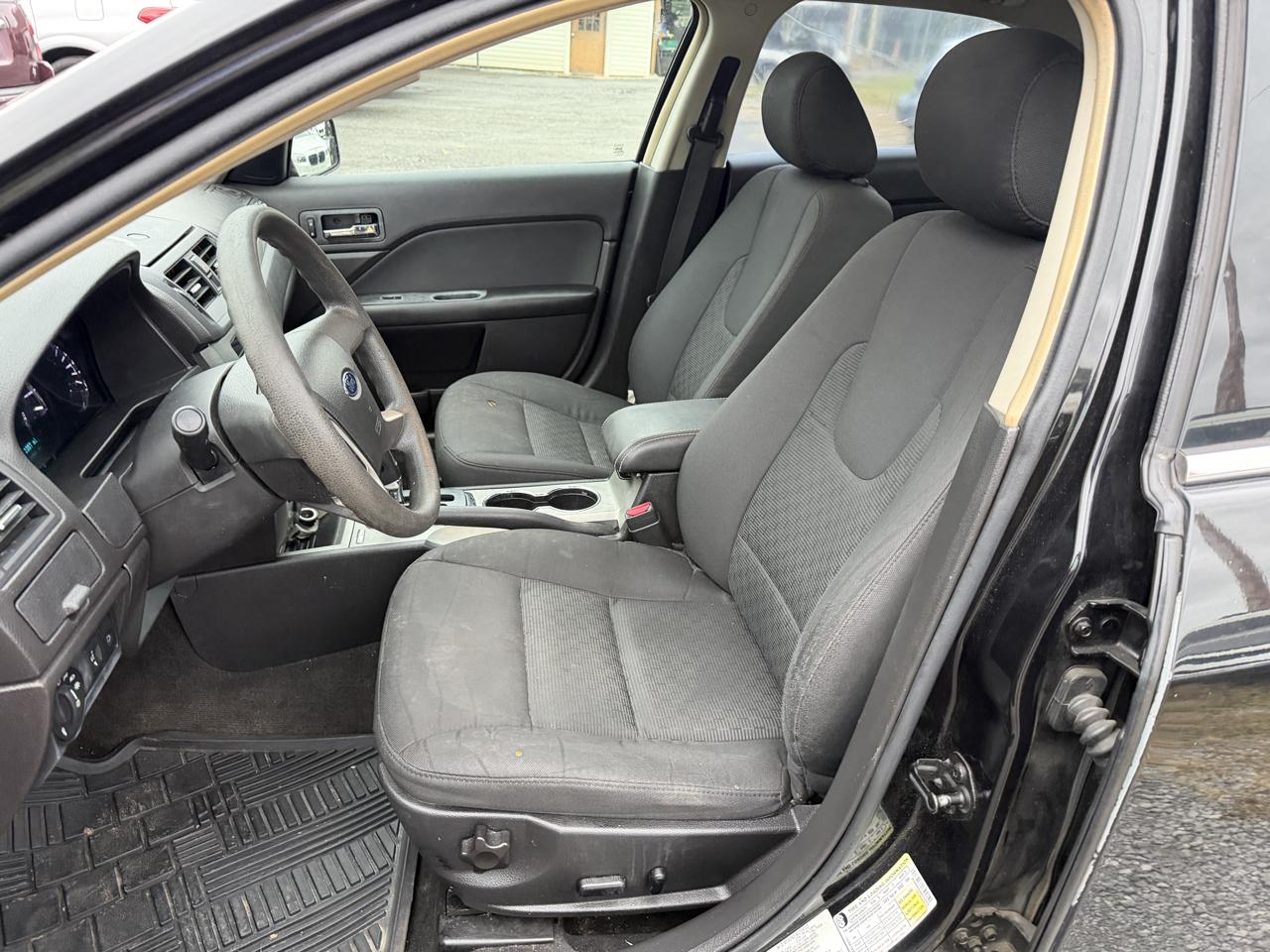 Ford Fusion 4dr Sdn SE FWD 2011