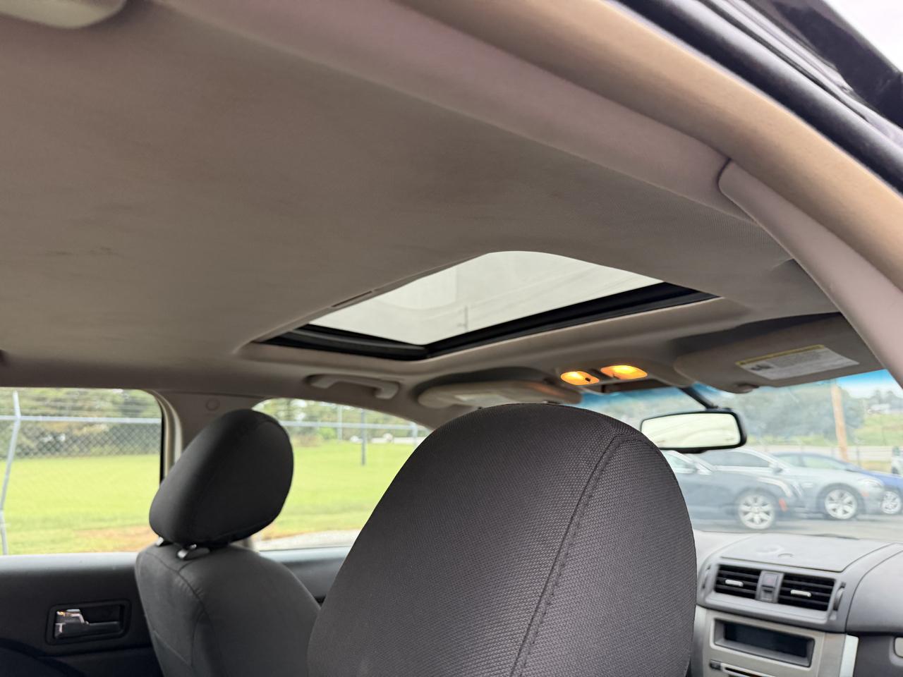 Ford Fusion 4dr Sdn SE FWD 2011
