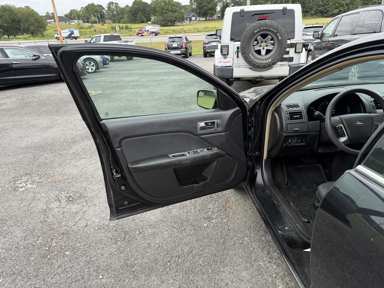 Ford Fusion 4dr Sdn SE FWD 2011