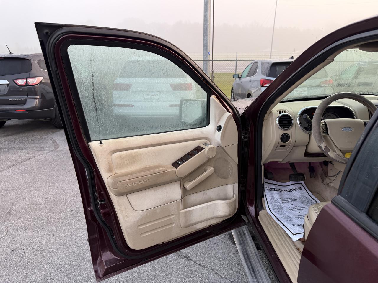 Ford Explorer 4dr 114" WB 4.6L Limited 4WD 2006