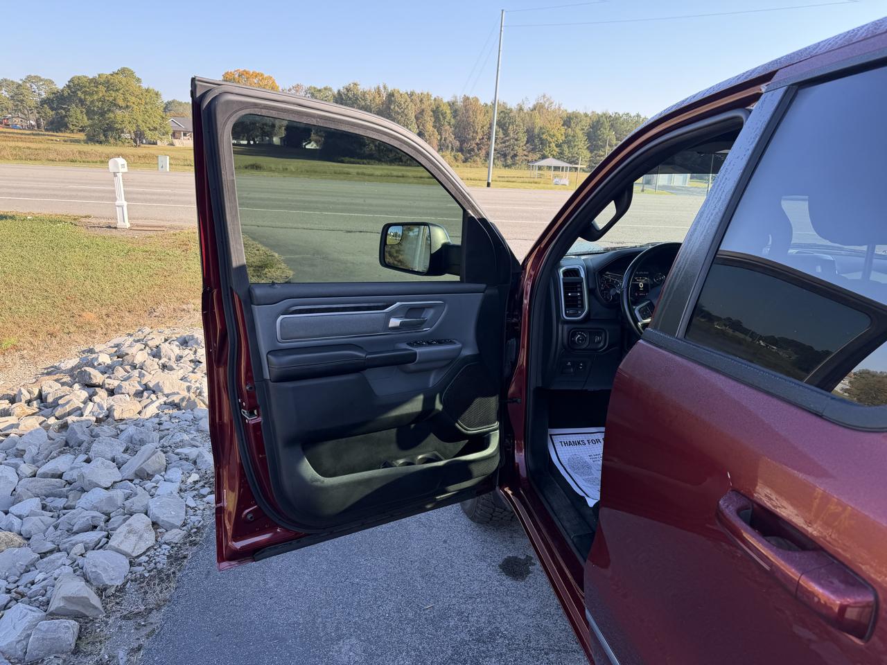 RAM 1500 Big Horn 4x2 Quad Cab 6'4" Box 2021