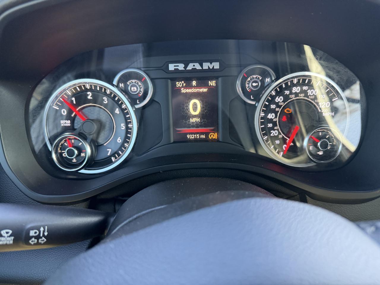 RAM 1500 Big Horn 4x2 Quad Cab 6'4" Box 2021