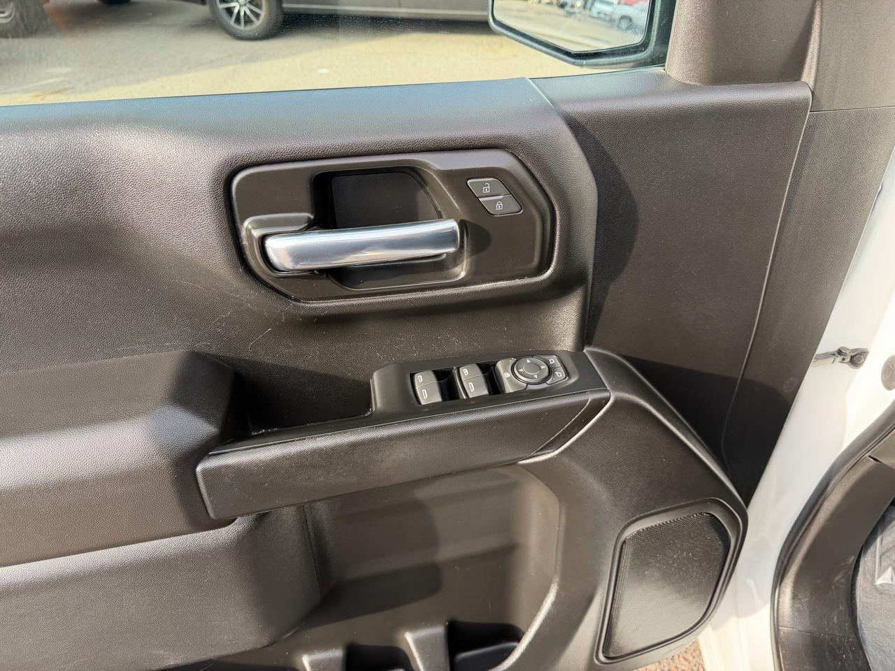 Chevrolet Silverado 1500 4WD Crew Cab 157" Custom 2021