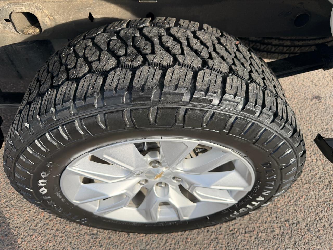 Chevrolet Silverado 1500 4WD Crew Cab 157" Custom 2021