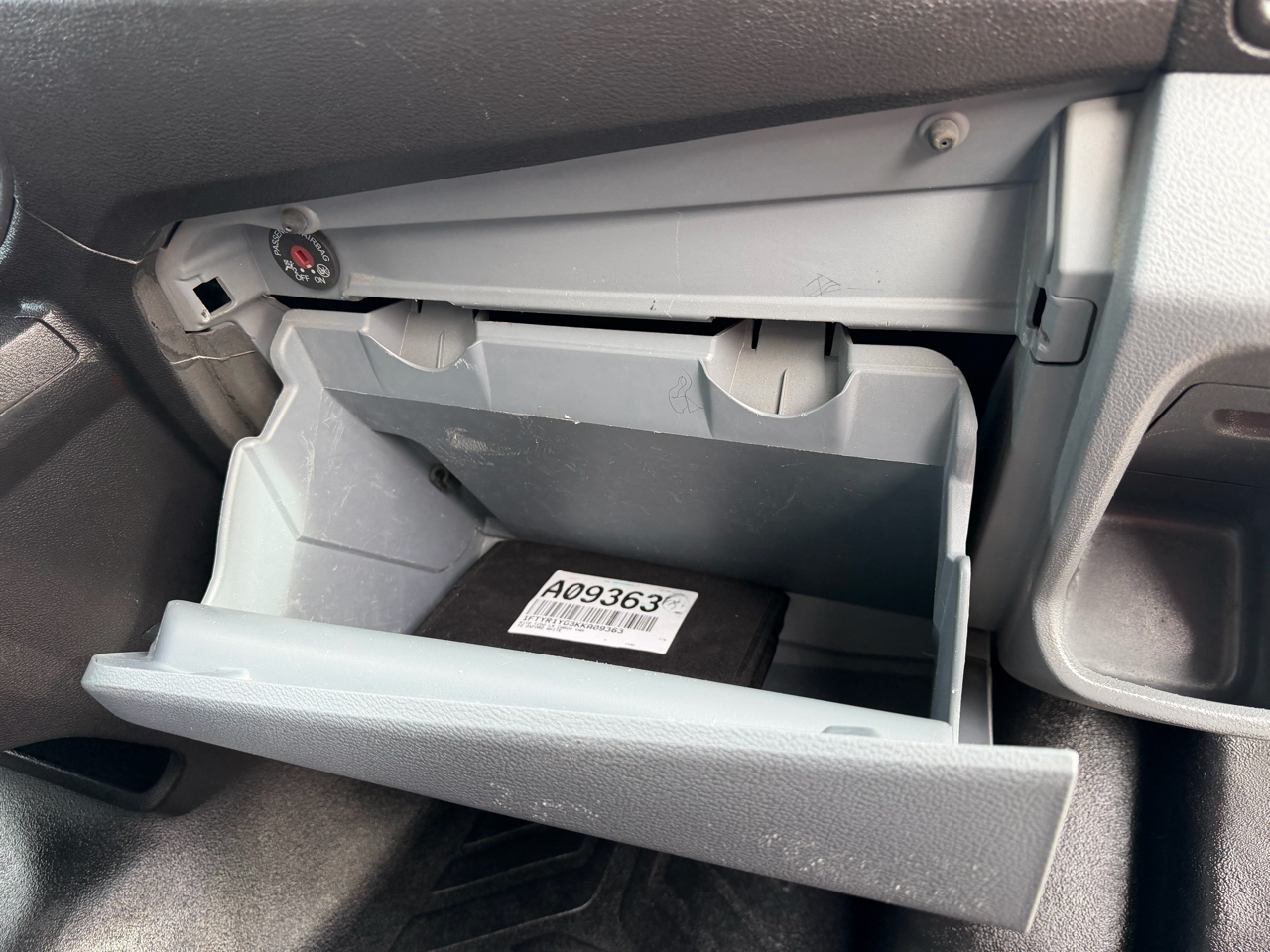 Ford Transit Van T-250 130" Low Rf 9000 GVWR Sliding RH Dr 2019