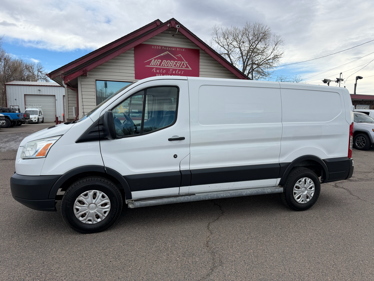 Ford Transit Cargo Van T-250 130" Low Rf 9000 GVWR Swing-Out RH Dr 2015