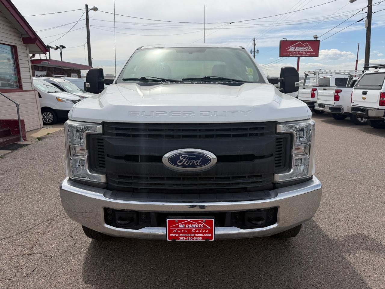 Ford Super Duty F-350 SRW XL 4WD SuperCab 8' Box 2018