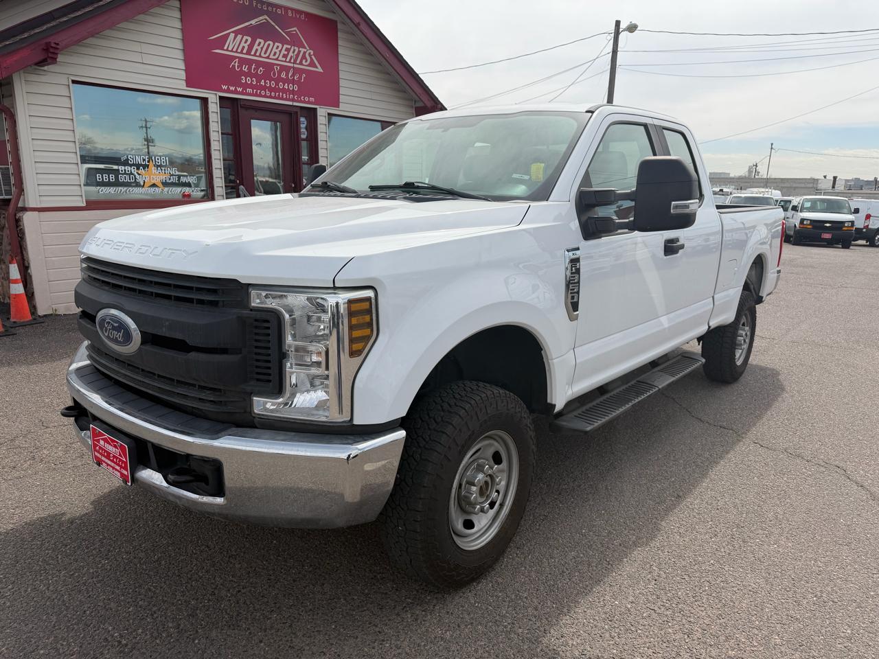 Ford Super Duty F-350 SRW XL 4WD SuperCab 8' Box 2018