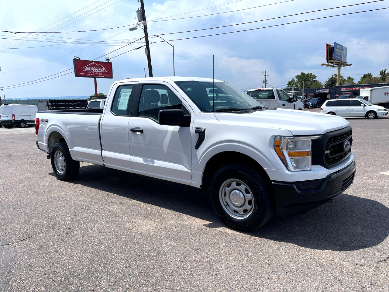 Ford F-150 XL 4WD SuperCab 8' Box 2022 Ford F-150 XL 4WD SuperCab 8' Box 2022