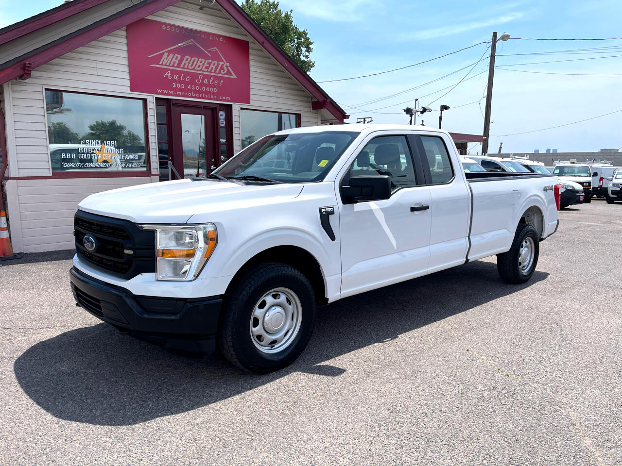 Ford F-150 XL 4WD SuperCab 8' Box 2022 Ford F-150 XL 4WD SuperCab 8' Box 2022