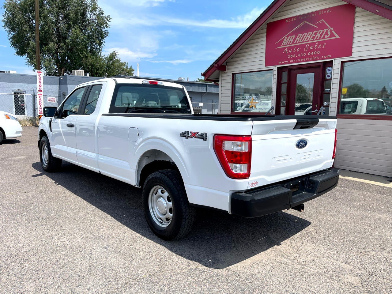 Ford F-150 XL 4WD SuperCab 8' Box 2022 Ford F-150 XL 4WD SuperCab 8' Box 2022