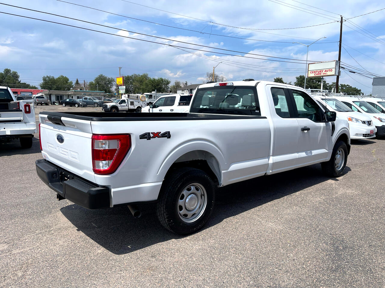 Ford F-150 XL 4WD SuperCab 8' Box 2022 Ford F-150 XL 4WD SuperCab 8' Box 2022