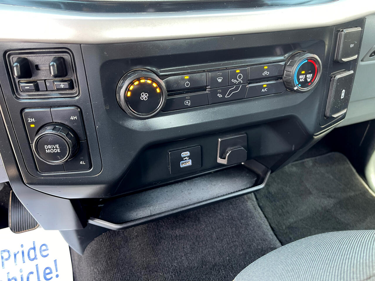 Ford F-150 XL 4WD SuperCab 8' Box 2022 Ford F-150 XL 4WD SuperCab 8' Box 2022