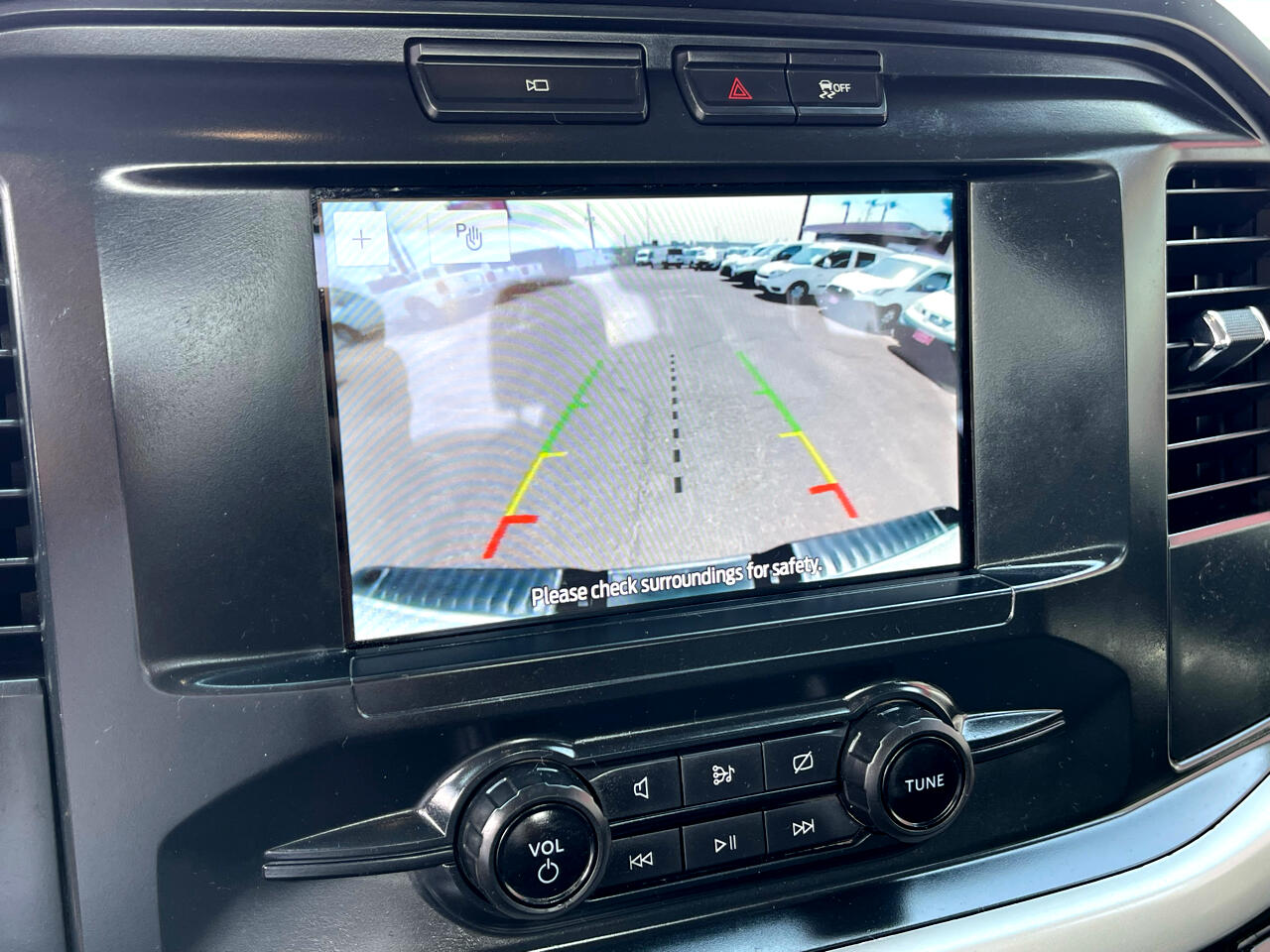 Ford F-150 XL 4WD SuperCab 8' Box 2022 Ford F-150 XL 4WD SuperCab 8' Box 2022