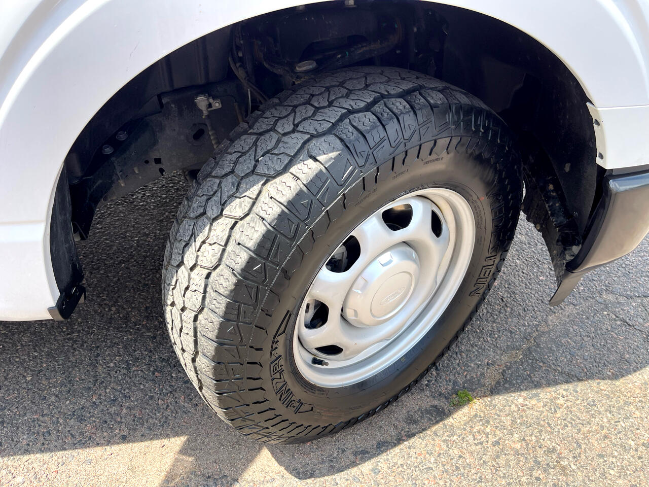 Ford F-150 XL 4WD SuperCab 8' Box 2022 Ford F-150 XL 4WD SuperCab 8' Box 2022