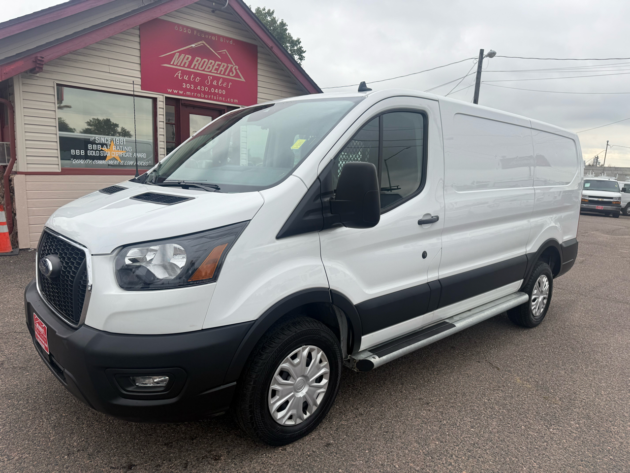 Ford Transit Cargo Van T-250 130" Low Rf 9070 GVWR RWD 2024 Ford Transit Cargo Van T-250 130" Low Rf 9070 GVWR RWD 2024