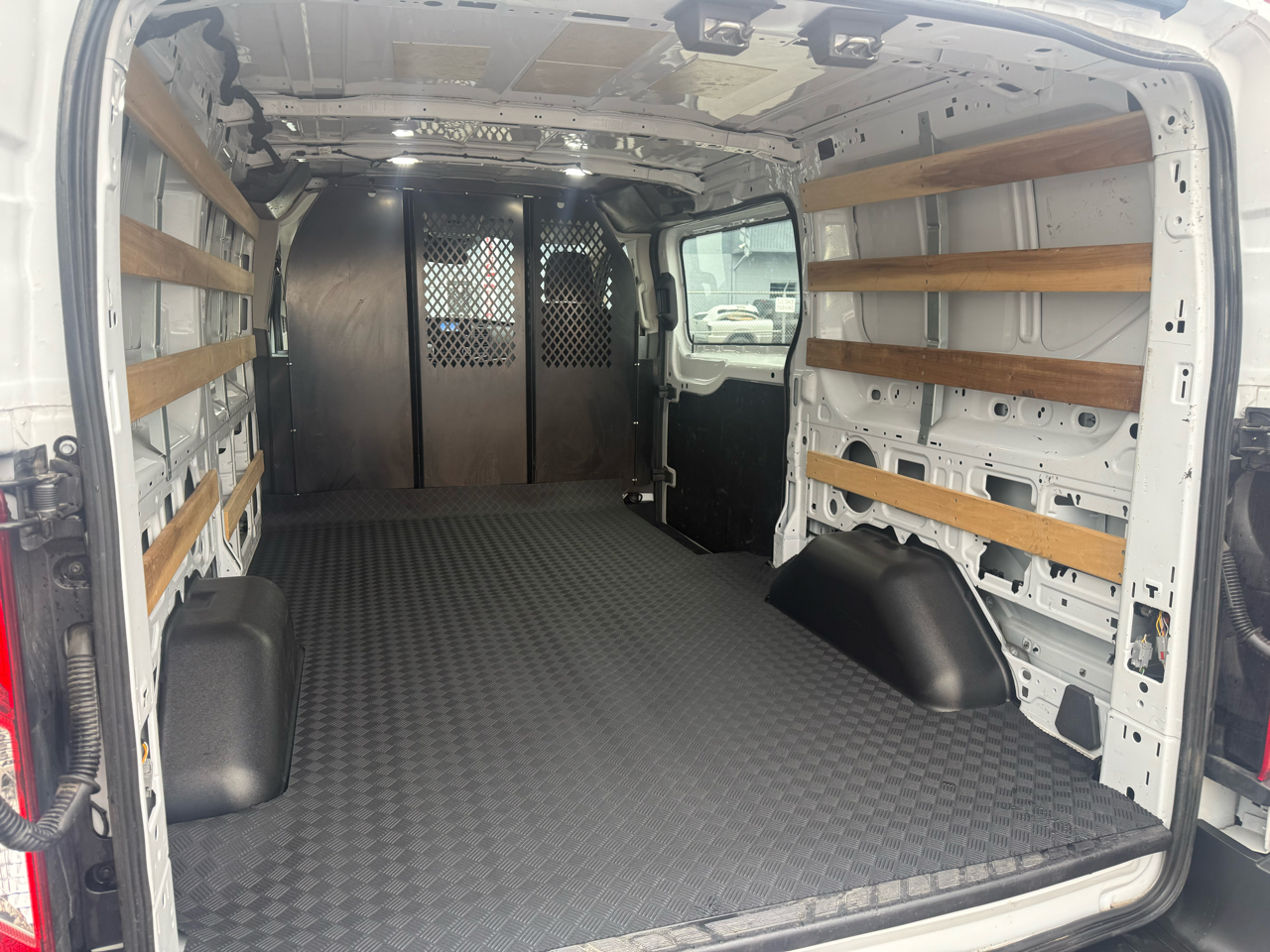 Ford Transit Cargo Van T-250 130" Low Rf 9070 GVWR RWD 2024 Ford Transit Cargo Van T-250 130" Low Rf 9070 GVWR RWD 2024