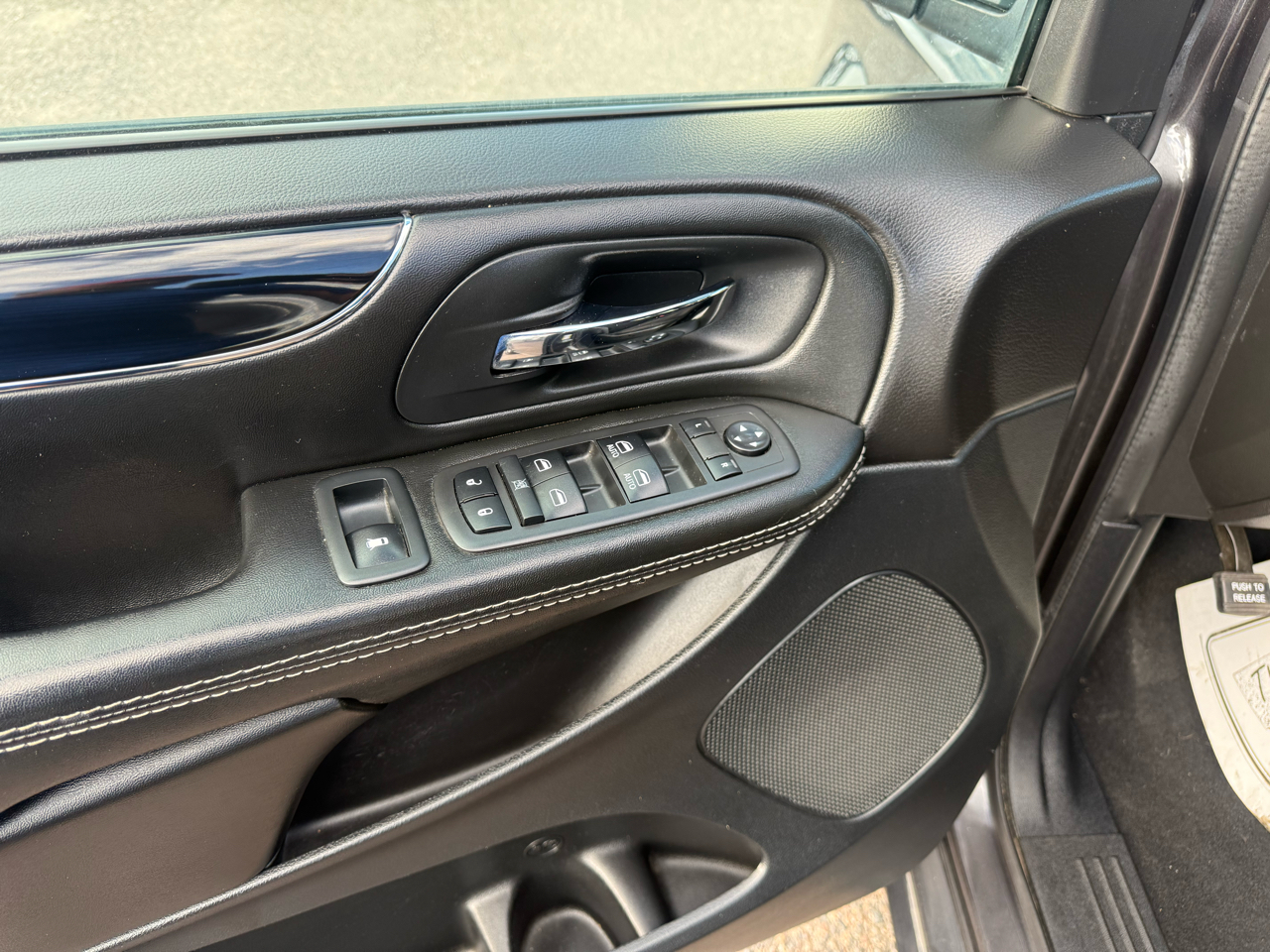 2019 Dodge Grand Caravan SE Plus photo 4