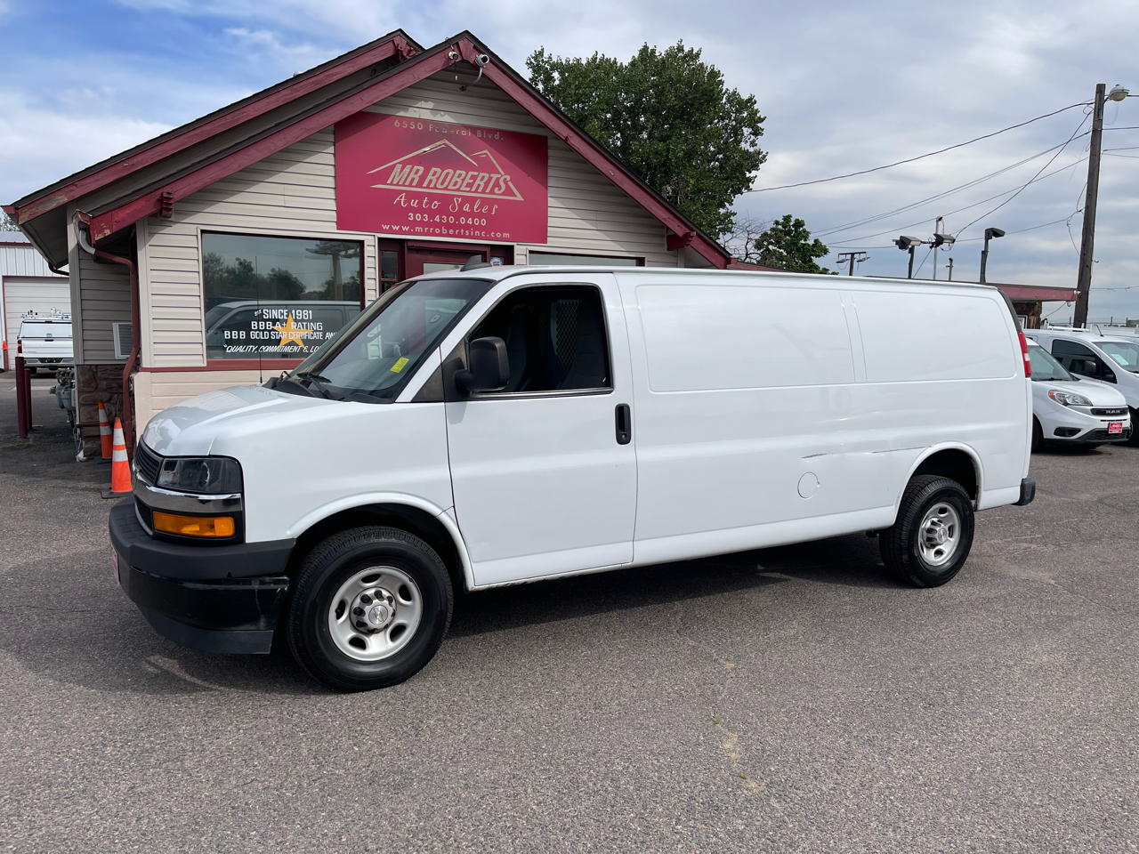 2020 Chevrolet Express Cargo Van 2500 photo 2