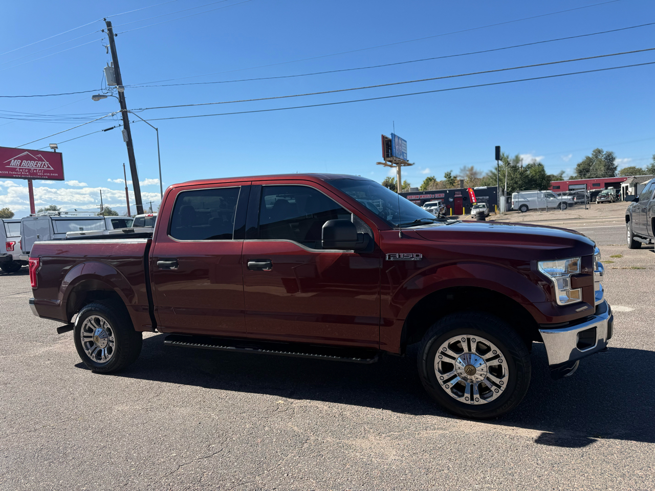 2015 Ford F-150 4WD SuperCrew 145" XLT