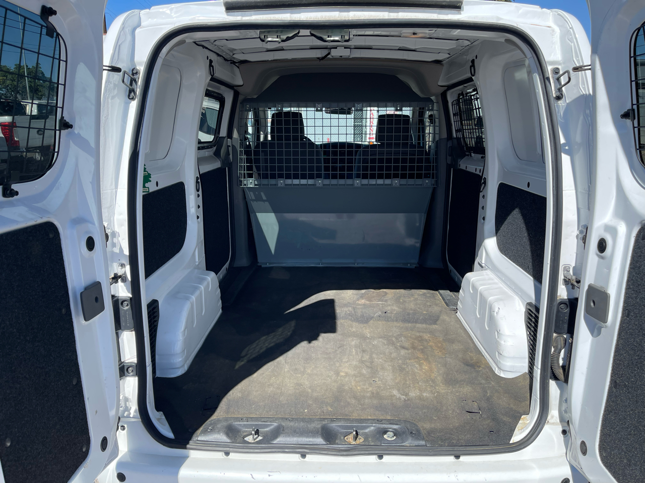 2021 Nissan NV200 SV photo 6