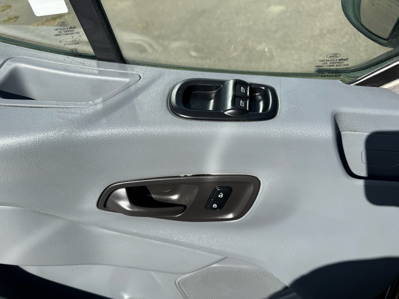 Ford Transit Wagon T-350 148" Low Roof XL Sliding RH Dr 2016 Ford Transit Wagon T-350 148" Low Roof XL Sliding RH Dr 2016