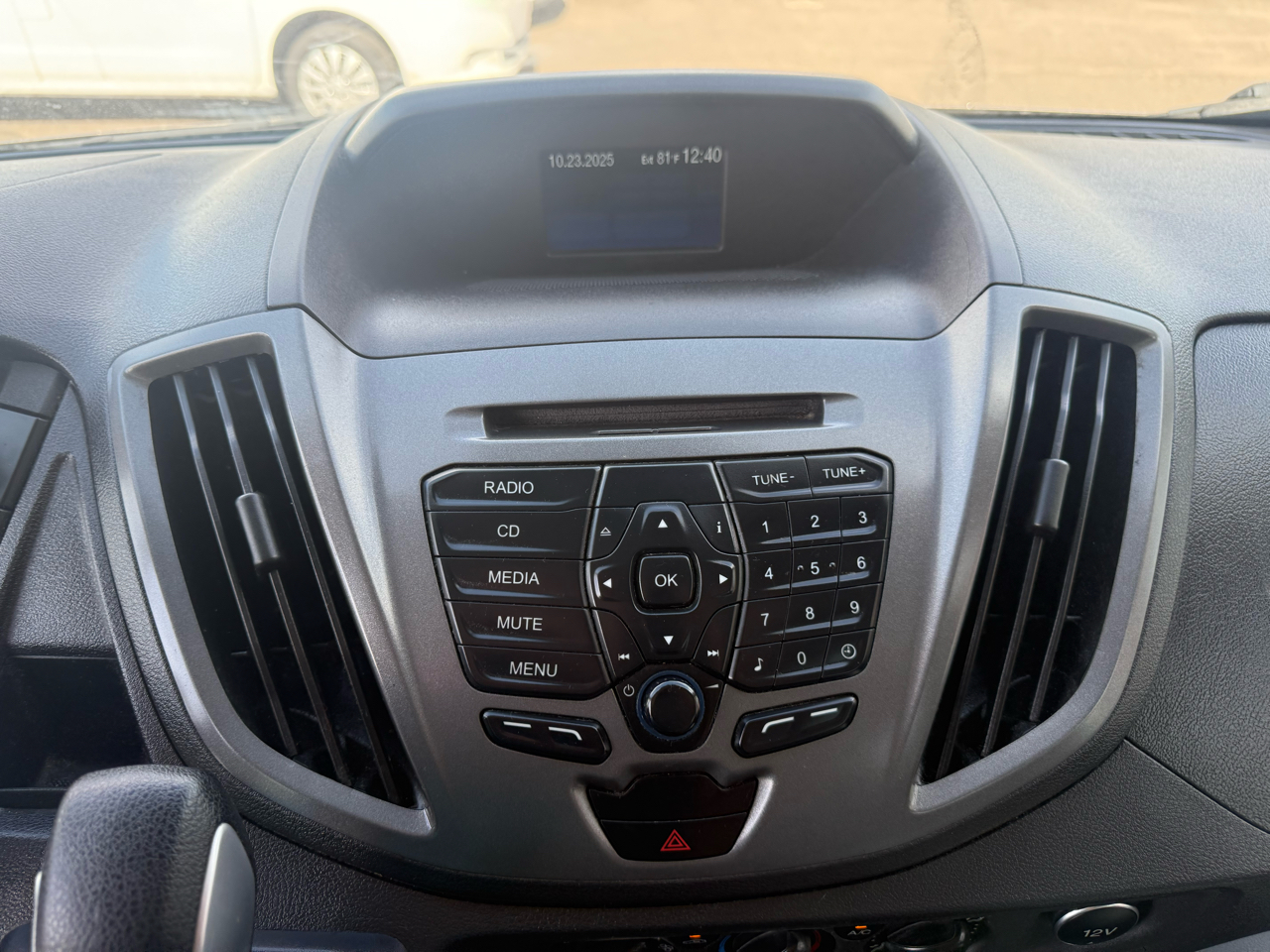 Ford Transit Wagon T-350 148" Low Roof XL Sliding RH Dr 2016 Ford Transit Wagon T-350 148" Low Roof XL Sliding RH Dr 2016