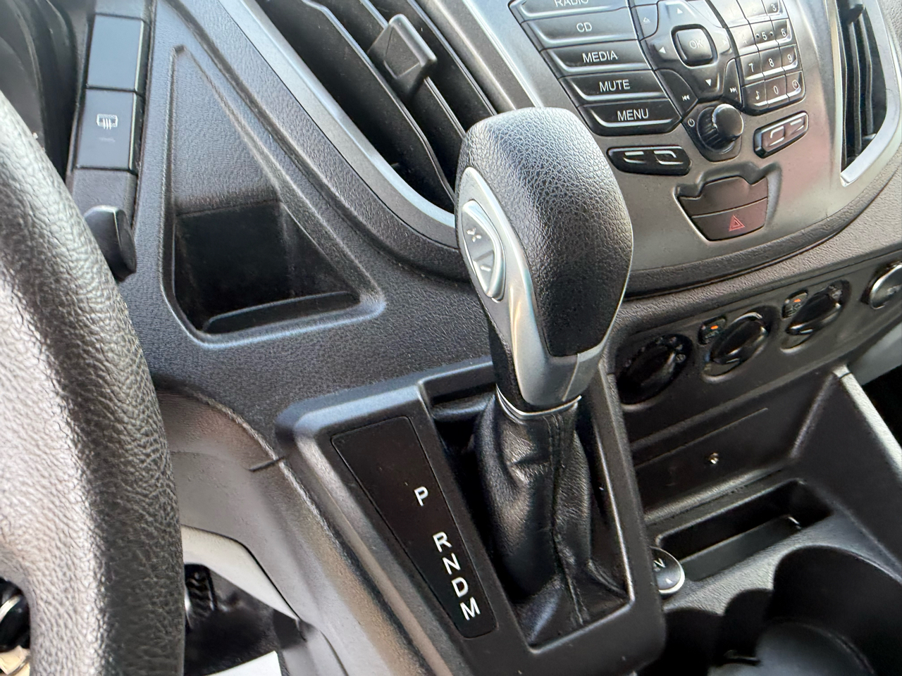 Ford Transit Wagon T-350 148" Low Roof XL Sliding RH Dr 2016 Ford Transit Wagon T-350 148" Low Roof XL Sliding RH Dr 2016