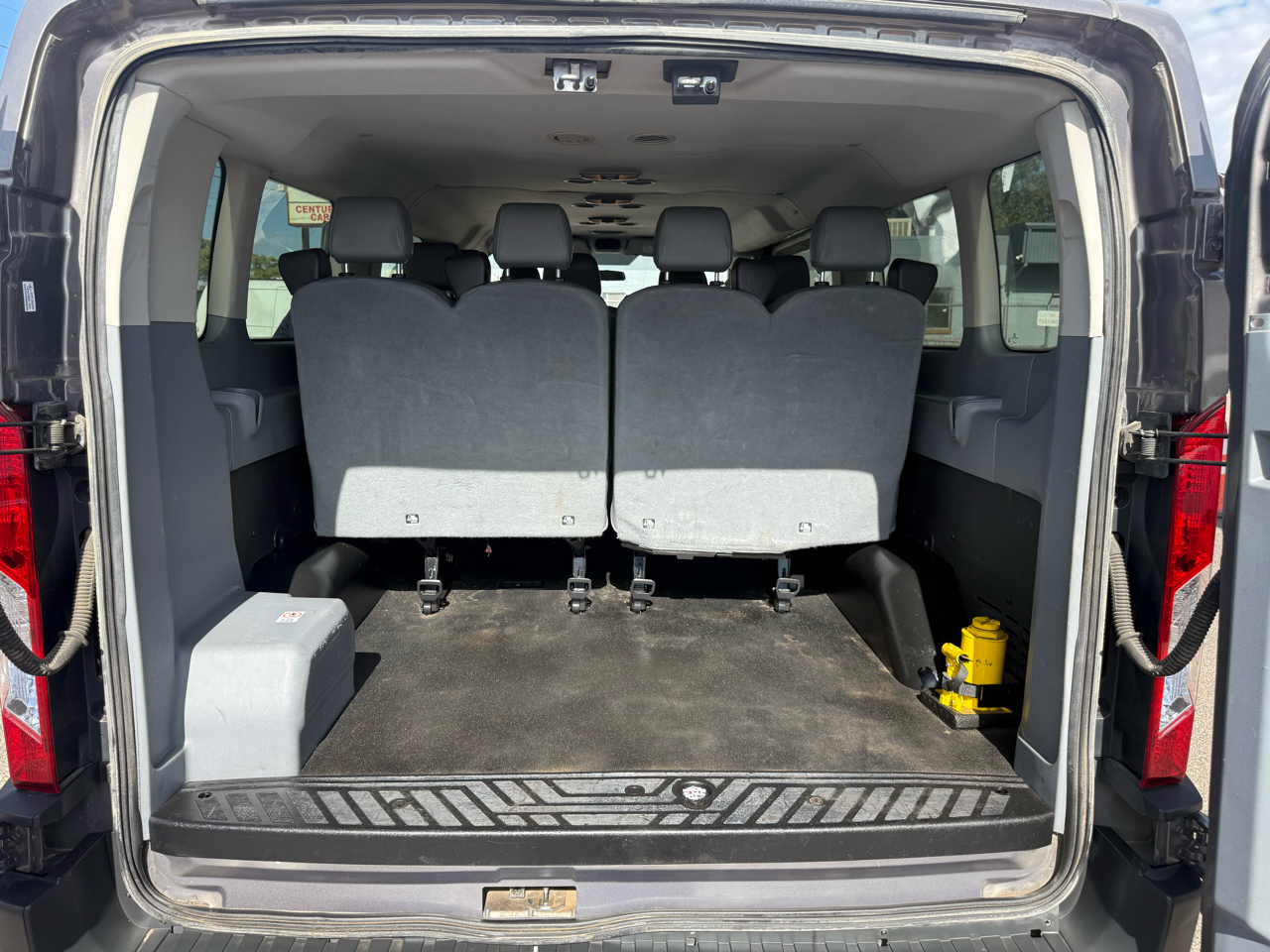 Ford Transit Wagon T-350 148" Low Roof XL Sliding RH Dr 2016 Ford Transit Wagon T-350 148" Low Roof XL Sliding RH Dr 2016