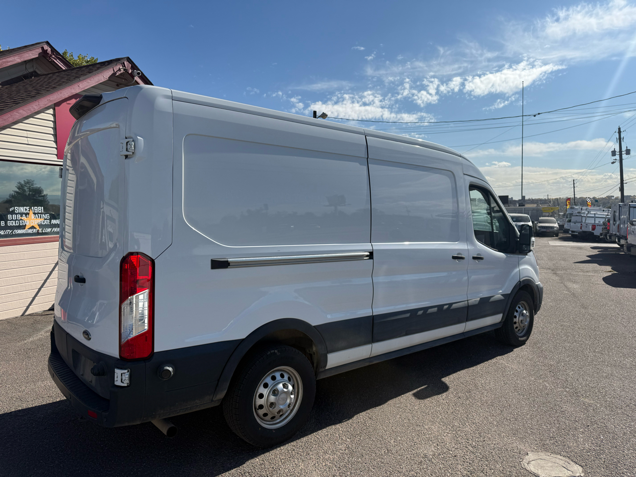 Ford Transit Cargo Van T-250 130" Med Rf 9070 GVWR AWD 2020 Ford Transit Cargo Van T-250 130" Med Rf 9070 GVWR AWD 2020