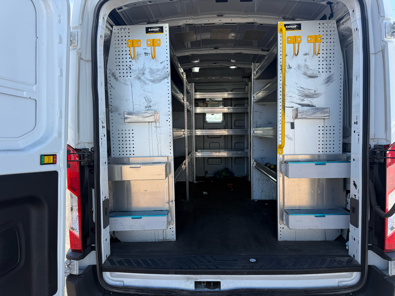 Ford Transit Cargo Van T-250 130" Med Rf 9070 GVWR AWD 2020 Ford Transit Cargo Van T-250 130" Med Rf 9070 GVWR AWD 2020