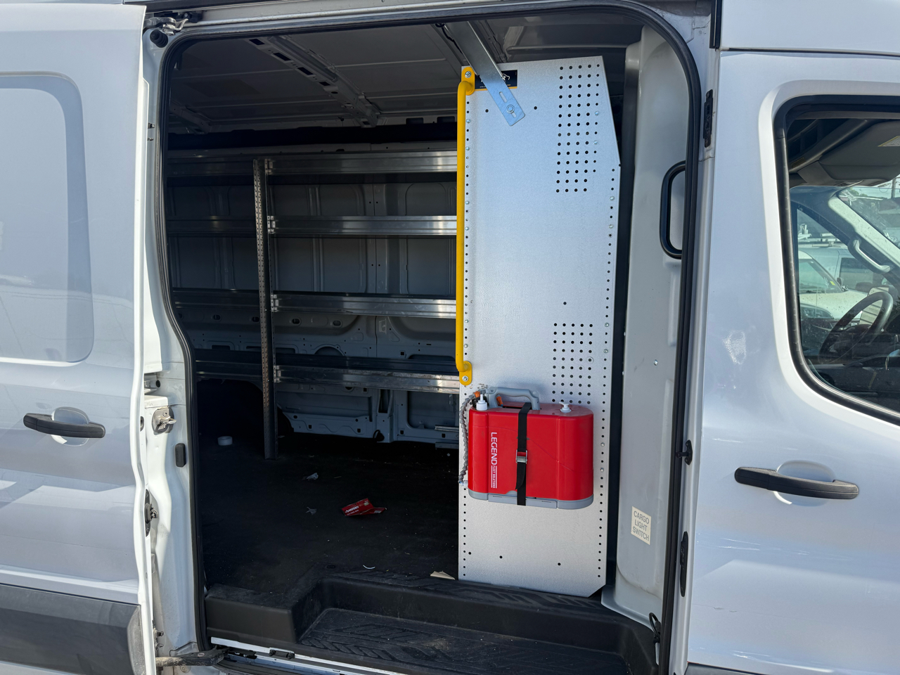 Ford Transit Cargo Van T-250 130" Med Rf 9070 GVWR AWD 2020 Ford Transit Cargo Van T-250 130" Med Rf 9070 GVWR AWD 2020