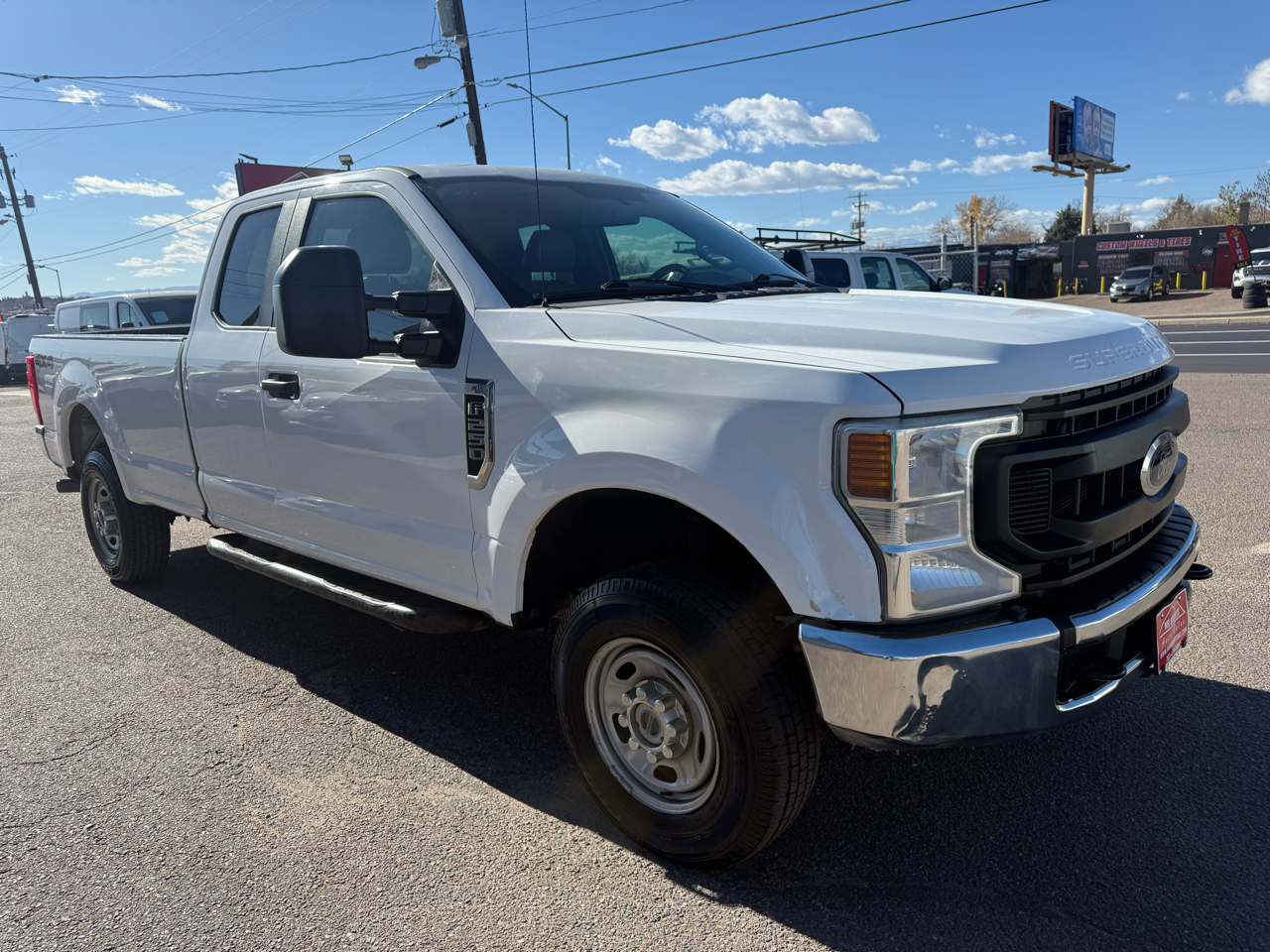 Ford Super Duty F-250 SRW XL 4WD SuperCab 8' Box 2021