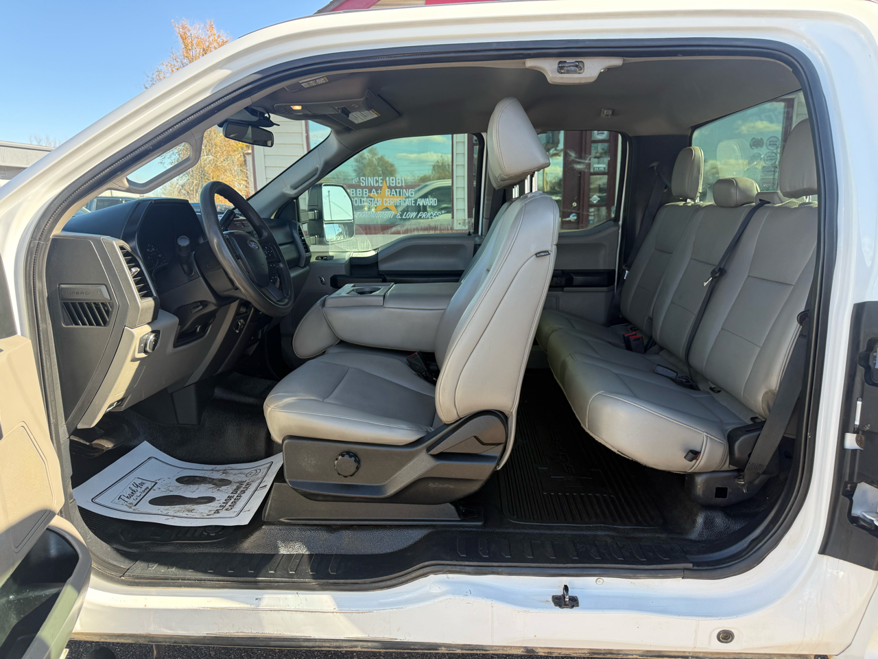 Ford Super Duty F-250 SRW XL 4WD SuperCab 8' Box 2021