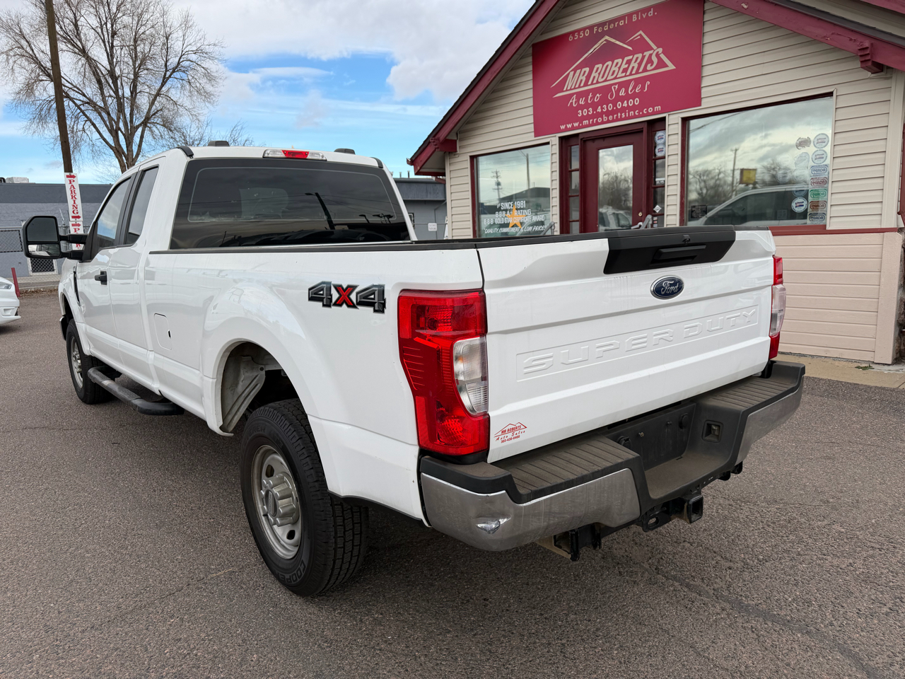 Ford Super Duty F-250 SRW XL 4WD SuperCab 8' Box 2021