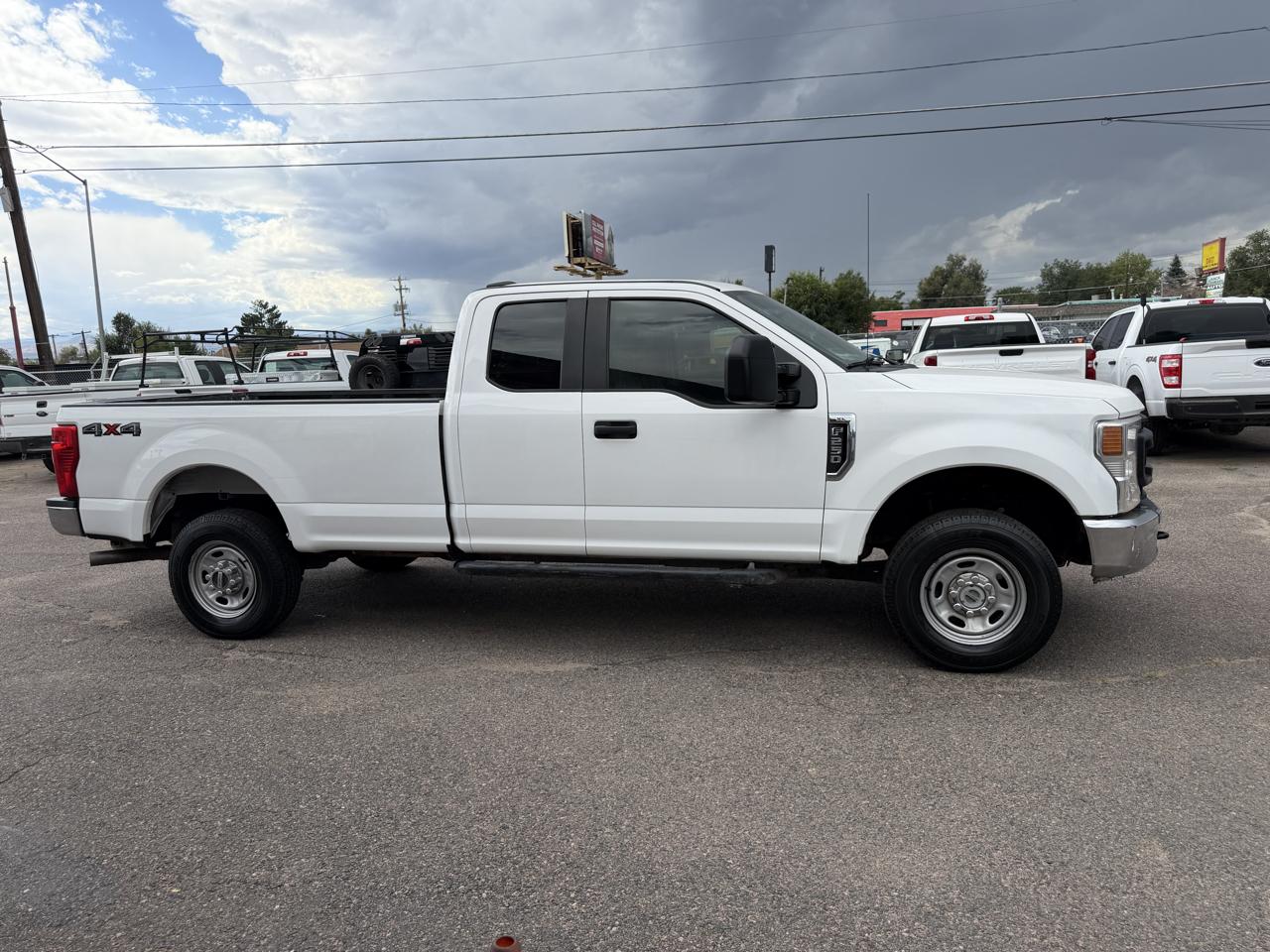 Ford Super Duty F-250 SRW XL 4WD SuperCab 8' Box 2021