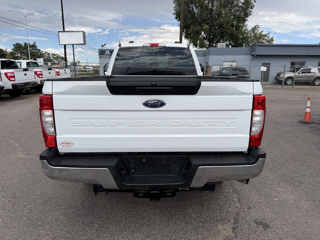 Ford Super Duty F-250 SRW XL 4WD SuperCab 8' Box 2021