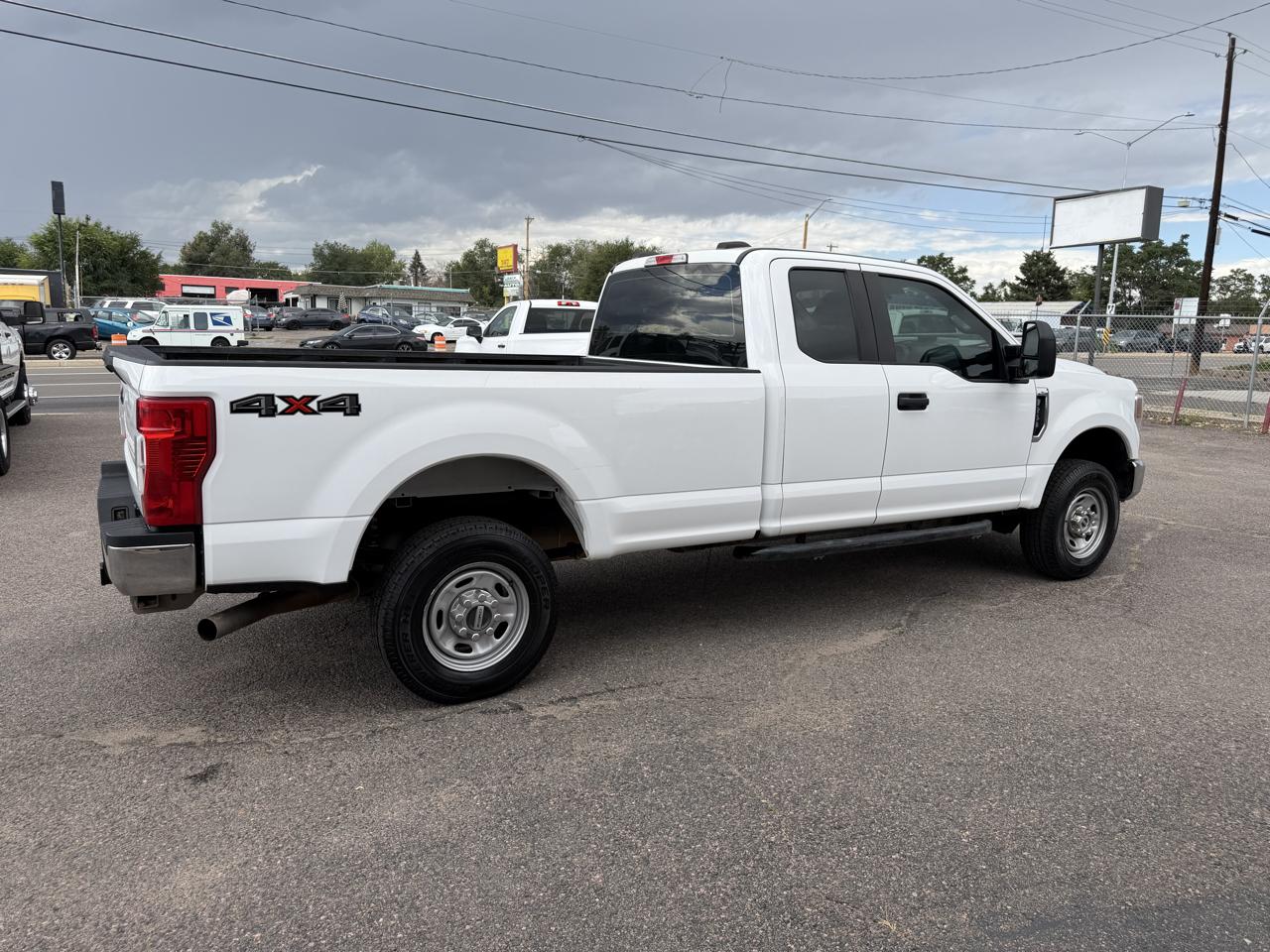 Ford Super Duty F-250 SRW XL 4WD SuperCab 8' Box 2021